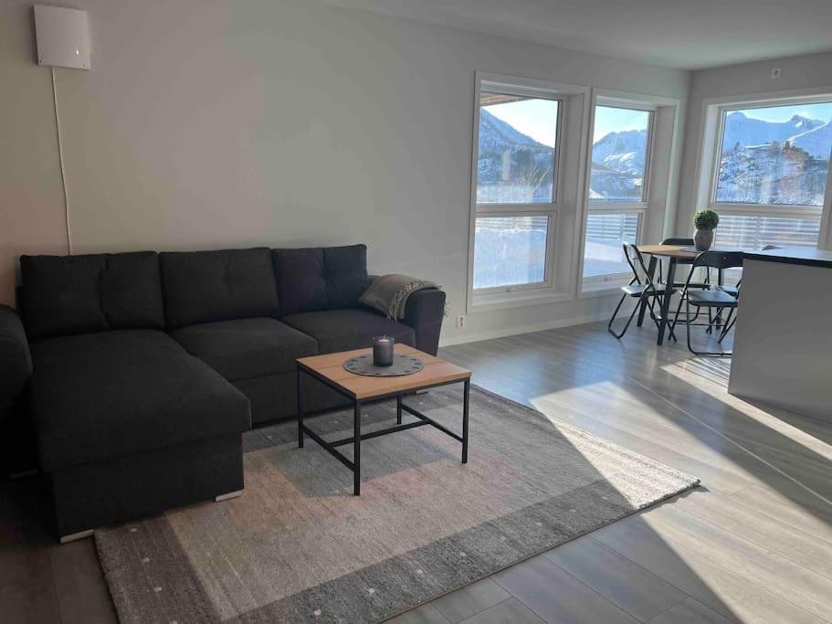 Romslig Pa Strandodden * Svolvær